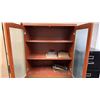 Image 3 : 2 DOOR LOCKER ROOM LOCKER, GLASS FRONT DOOR CABINET & 4 DRAWER HON FILING CABINET