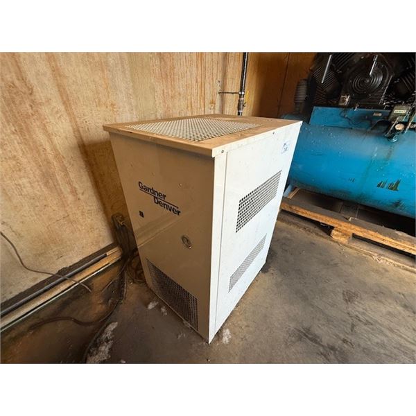 GARDNER DENVER COMPRESSED AIR DRYER
