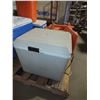 Image 1 : Hot & Cold 12 Volt Electric Cooler