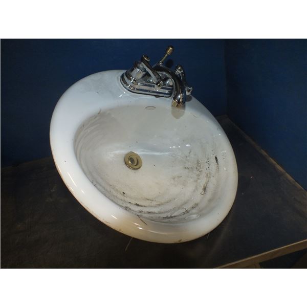 Bathroom Sink & Kitchen Faucet