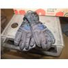 Image 1 : Large Winter Gloves