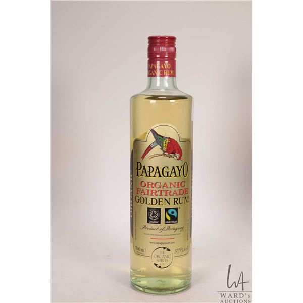Papagayo / Golden Rum / 700ml / 37.5% ABV Note: Alcohol cannot be insured by any courier in Canada. 