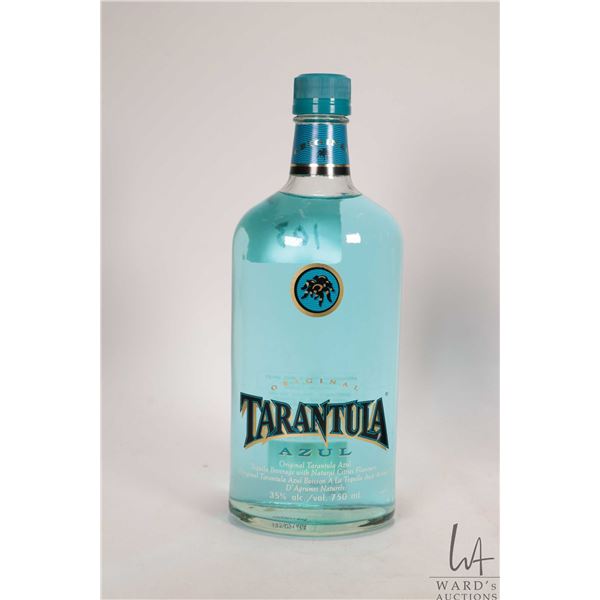 Tarantula / Azul / Tequila Beverage with Natural Citrus Flavours / 750ml / 35% ABV Note: Alcohol can