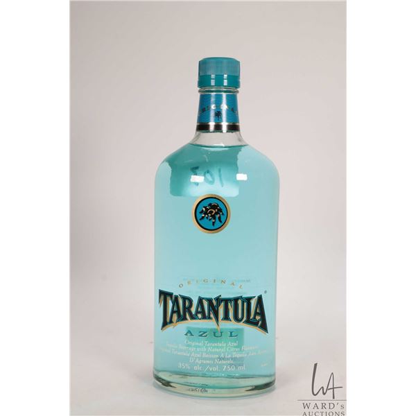 Tarantula / Azul / Tequila Beverage with Natural Citrus Flavours / 750ml / 35% ABV Note: Alcohol can