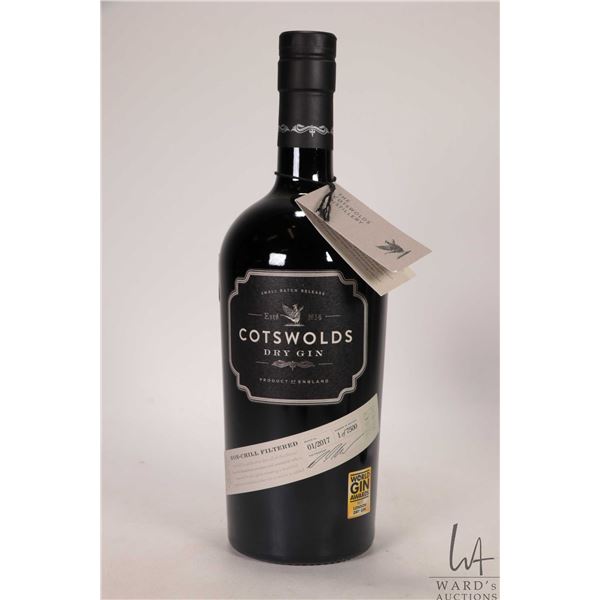 Cotswalds / Dry Gin / 700ml / 46% ABV Note: Alcohol cannot be insured by any courier in Canada. Loca