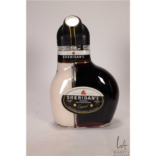 Sheridan's / Coffee Layered Liqour / 250ml White Liqour / 500ml Dark Liqour / 15.5% ABV Note: Alcoho