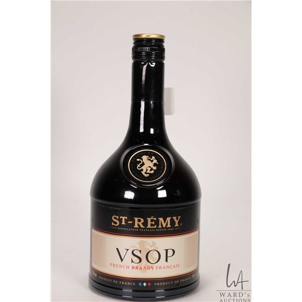 St-Remy / VSOP / French Brandy / 750ml / 40% ABV Note: Alcohol cannot be insured by any courier in C
