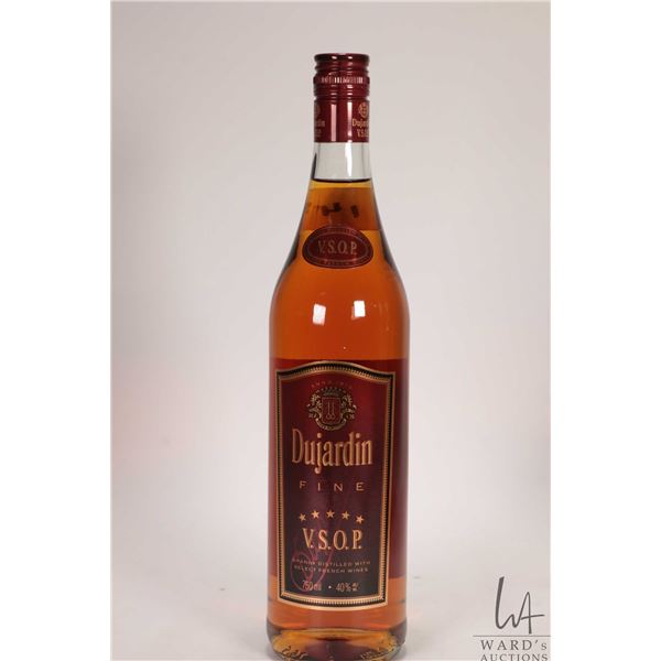 Dujardin / VSOP / Brandy Distilled with French Wines / 750ml / 40% ABV Note: Alcohol cannot be insur