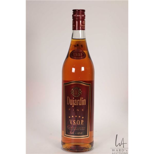 Dujardin / VSOP / Brandy Distilled with French Wines / 750ml / 40% ABV Note: Alcohol cannot be insur