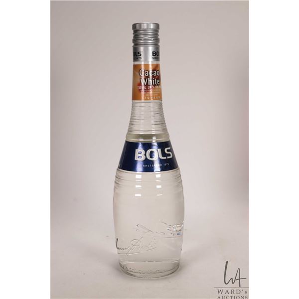 BOLS / Cacao White / 750ml / 24% ABV Note: Alcohol cannot be insured by any courier in Canada. Local