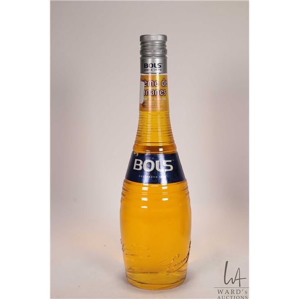 BOLS / Creme de Bananes / 750ml / 17% ABV Note: Alcohol cannot be insured by any courier in Canada. 