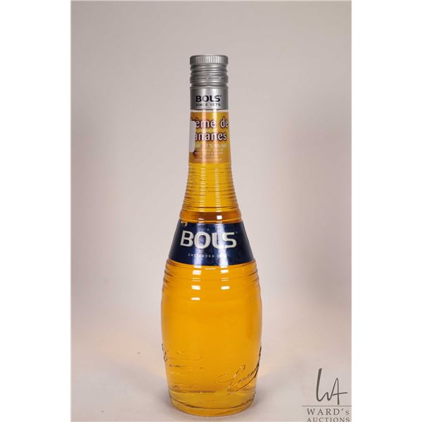 BOLS / Creme de Bananes / 750ml / 17% ABV Note: Alcohol cannot be insured by any courier in Canada. 