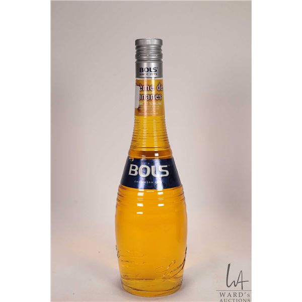 BOLS / Creme de Bananes / 750ml / 17% ABV Note: Alcohol cannot be insured by any courier in Canada. 