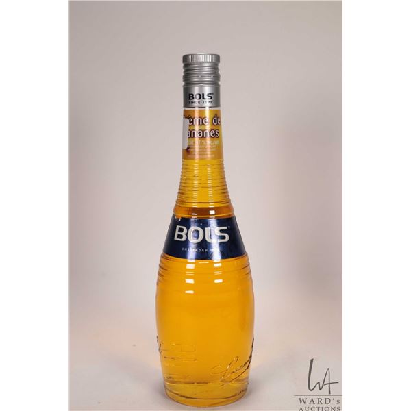 BOLS / Creme de Bananes / 750ml / 17% ABV Note: Alcohol cannot be insured by any courier in Canada. 