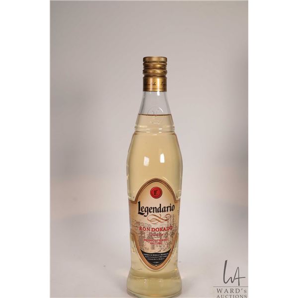 Legendario / Ron Dorado / 700ml / 38% ABV Note: Alcohol cannot be insured by any courier in Canada. 
