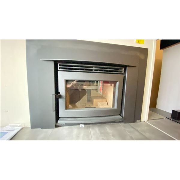 ENERGY NEO 2.5 WOOD BURNING FIREPLACE INSERT.