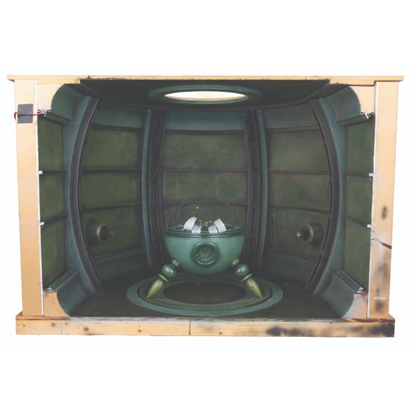 An "Alien Xmas" Pod Bay Set and Spaceship.