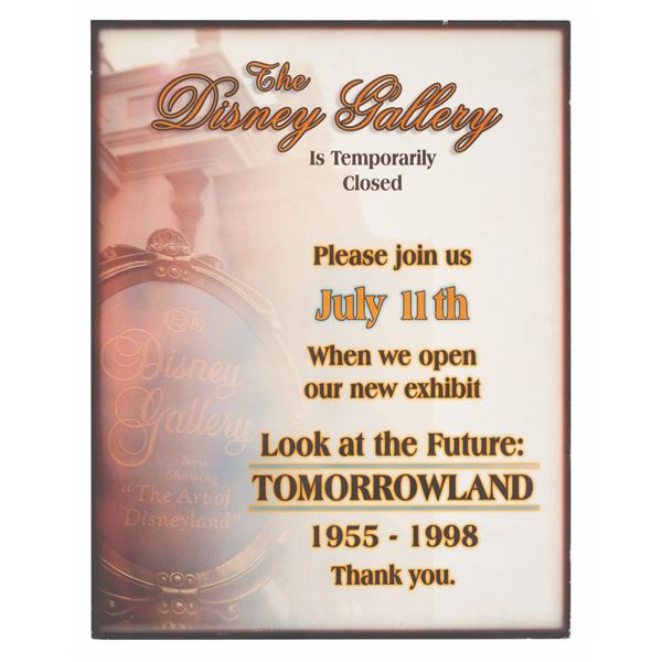 A Disney Gallery Temporarily Closed Sign.