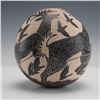 Image 2 : Abraham Rodriguez, Mata Ortiz Sgraffito Wildlife Vase