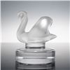 Image 1 : Lalique Crystal Swan Paperweight