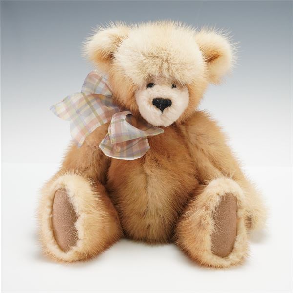 Bearmarque by Kathy Schaub Handmade Teddy Bear, Benjamin