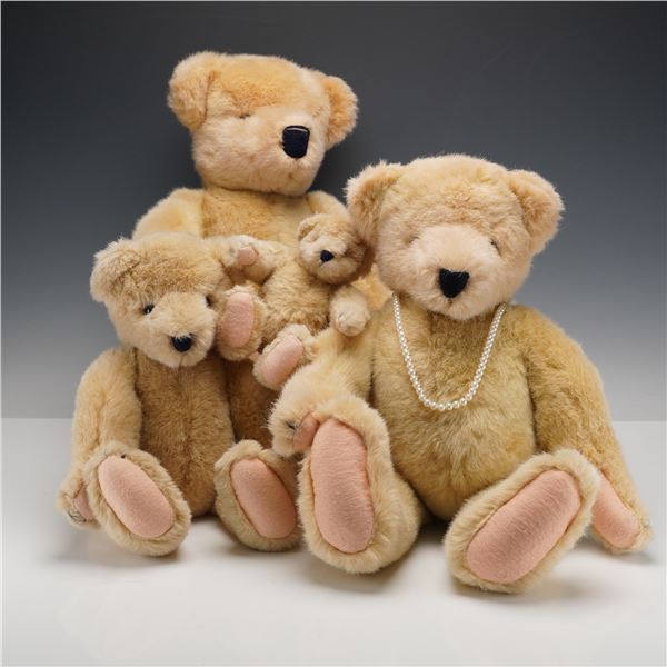 4pc VanderBear Family Plush Teddy Bears