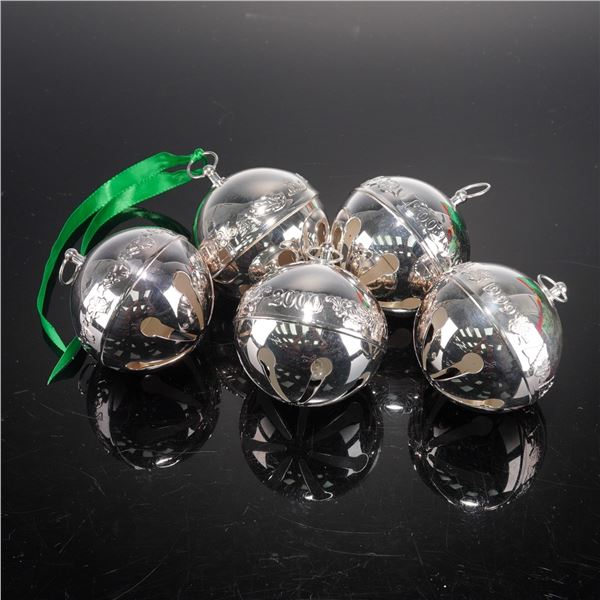 5pc Wallace Silversmith Christmas Bells