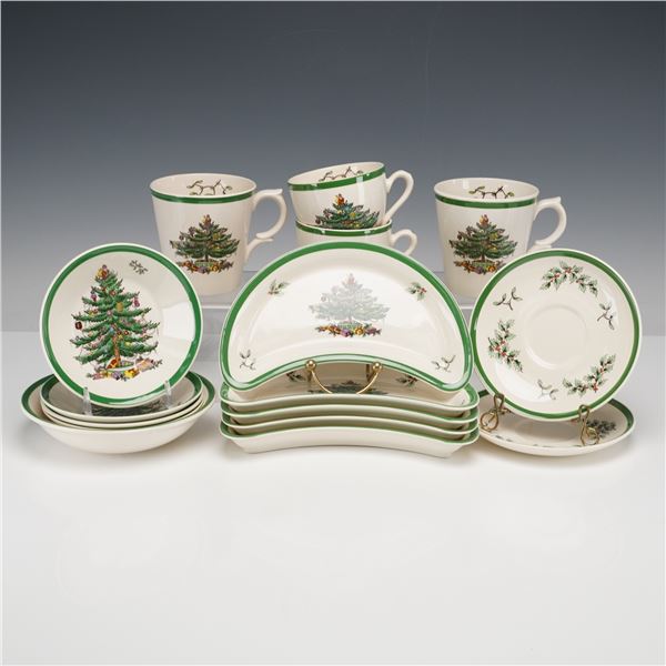 16pc Spode Earthenware Tableware Ensemble, Christmas Tree
