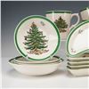 Image 2 : 16pc Spode Earthenware Tableware Ensemble, Christmas Tree