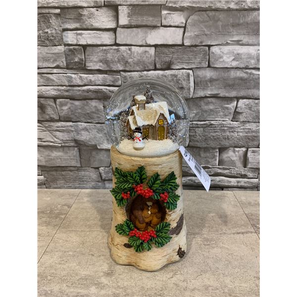 Christmas Snow Globe - Tree With Bears