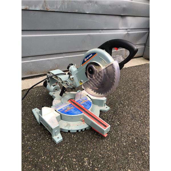 King Canada 10in Sliding Compound Miter Saw - Model 8372