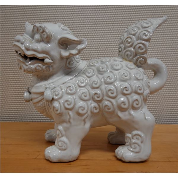 White Ceramic Fu Dog Guardian Lion Figurine 16"L