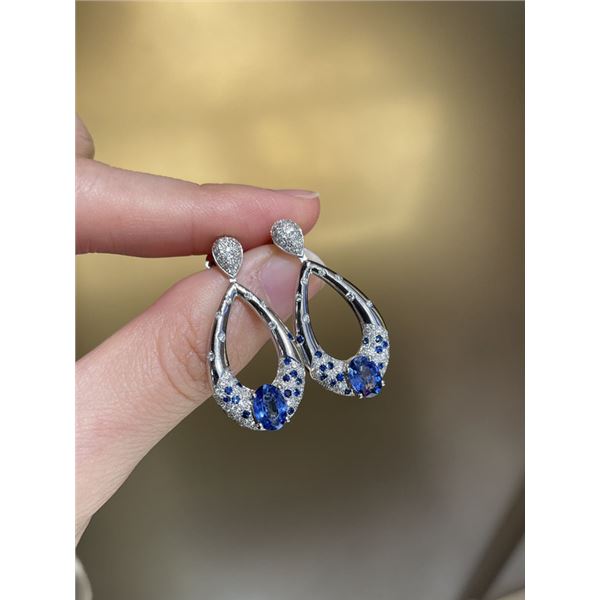 18K Gold Sapphire Earrings