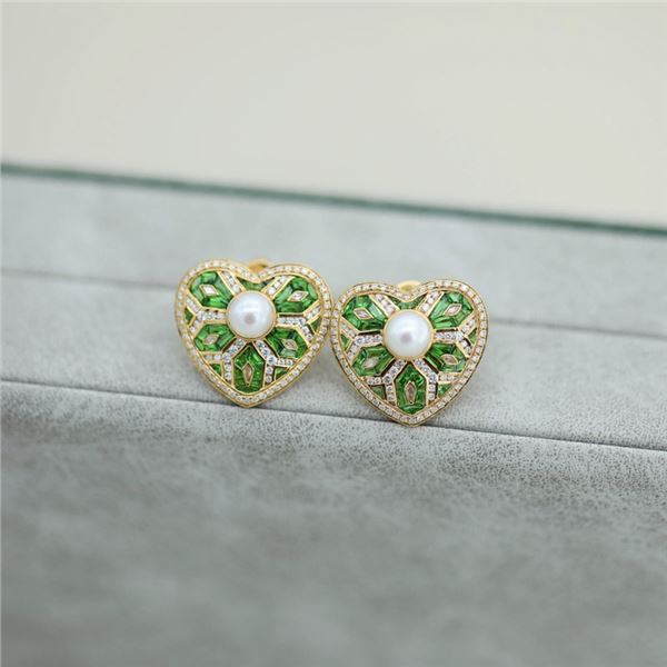 18K Gold Green Gemstone and Pearl Earrings