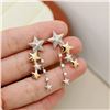 Image 2 : 18K Gold Diamond Shooting Star Earrings