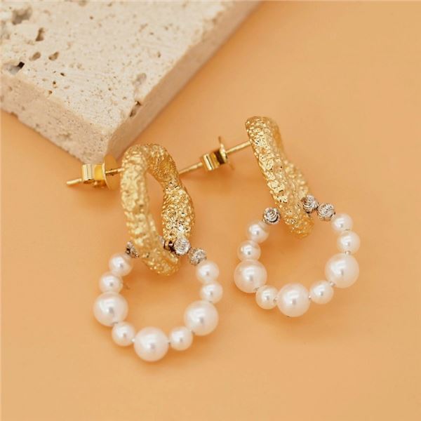 18K Gold Pearl Earrings