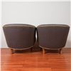 Image 4 : Pair of Mid Century Modern Barrel Back Lounge Chairs