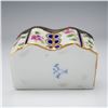 Image 4 : Sevres Lidded Ring Box Floral Decoration