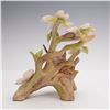 Image 2 : Cybis Porcelain Figurine, Wood Wren with Dogwood
