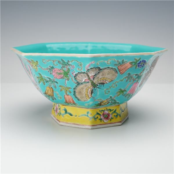 Chinese Porcelain Famille Rose-Style Lotus Bowl