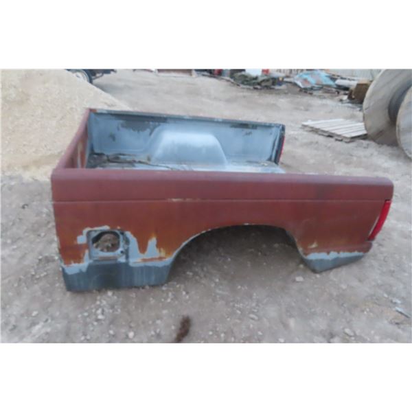 Truck Box (Chevrolet / GMC Model Unconfirmed)