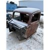 Image 1 : 1950s Pickup Truck Cab