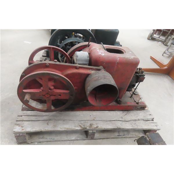 INT LB 1 1/2–2 1/2 HP Stationary Engine with Compression