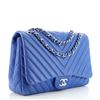 Image 2 : Chanel Classic Single Flap Bag Chevron Lambskin Jumbo