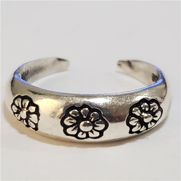 SILVER TOE RING
