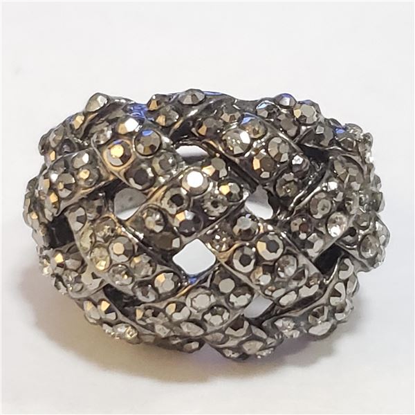 SILVER CUBIC ZIRCONIA RING (~SIZE 7.5)