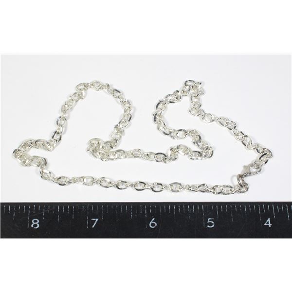 SILVER TONE SPIRAL CHAIN NECKLACE