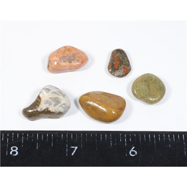 LOT OF POLISHED STONES FOR JEWELRY MAKING