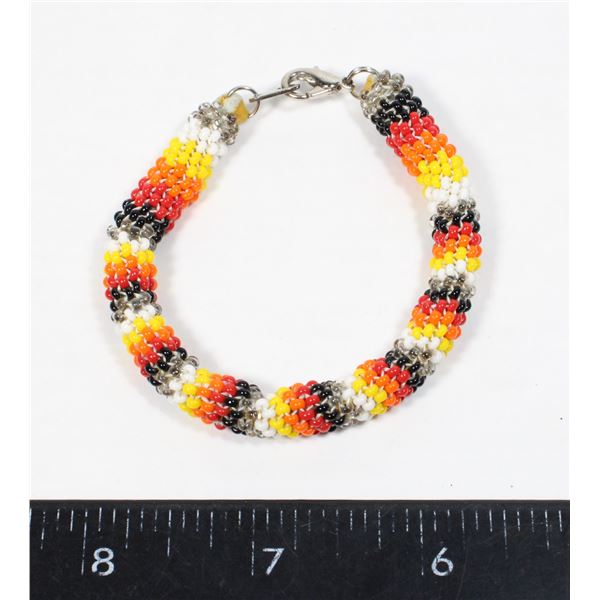NATIVE HANDMADE BEADED BRACELET