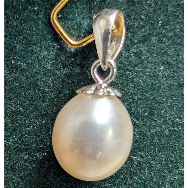 PEARL PENDANT 0.9G